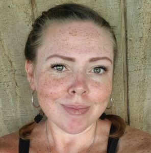 Meet your Posher, Jaclyn